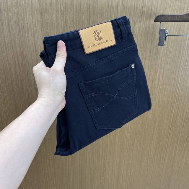 价格p修正 秋冬 Bc Fw秋冬新款牛仔裤 原版进口面料柔软透气挺阔有型 定制五金 商务休闲必备 Fjj做工细节精细完美 前袋后袋经典Logo标识 码数：30-