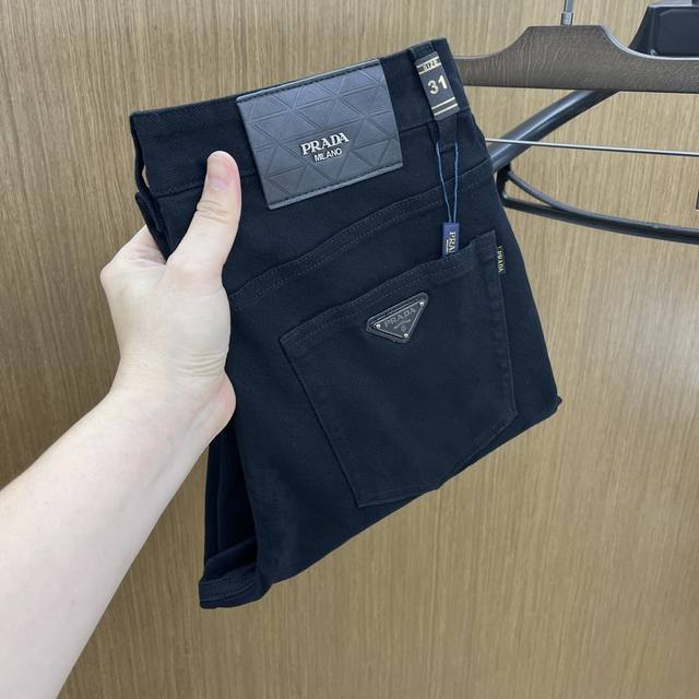 新品 pd 高端定制、2025早春最新款牛仔裤 柜台同步发售 原版定制复刻 客供五金辅料 原单品质 进口牛仔面料重工洗水 精品皮牌 做工走线精细 上身绝佳！Fa