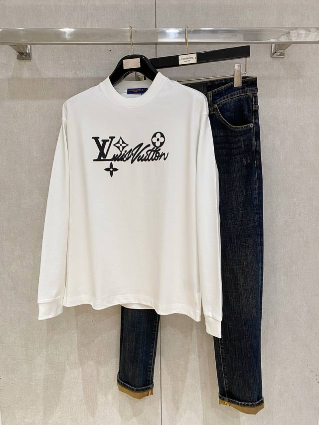 Lv 高端定制 2025秋冬新款首发专柜最新款长袖打底单穿400克纯棉重工凹凸图案设计 领子袖子螺纹设计 高端订制 设计前卫时尚！品牌Logo重工艺设计 高端定