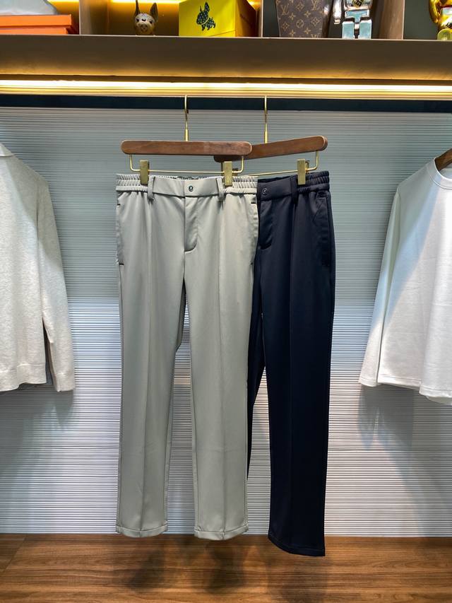 Ez25Fw秋冬新款高端科技复合面料直筒休闲裤，男士经典织带胶印字母后兜立体中缝线休闲长裤！贸易公司渠道稀出，领先官网发售！Z家秋冬全新休闲裤以其独特的面料、精