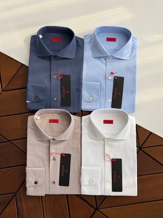 秋冬最新单品，顶级意大利奢侈品牌，红珊瑚Isaia，四色提花衬衫，高端品质百搭神器，是男士衣橱里不可缺少的单品，实穿性极强。品牌标志的珊瑚绣花搭配红色珊瑚脚贴。