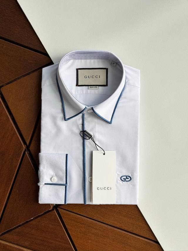 Gucci古驰，新款2025官网在售。。。重工工艺绣花，领子边，仝边，介英边都是撞色绣花线，顶级单品，面料进口色织府绸，Smlxlxxl
