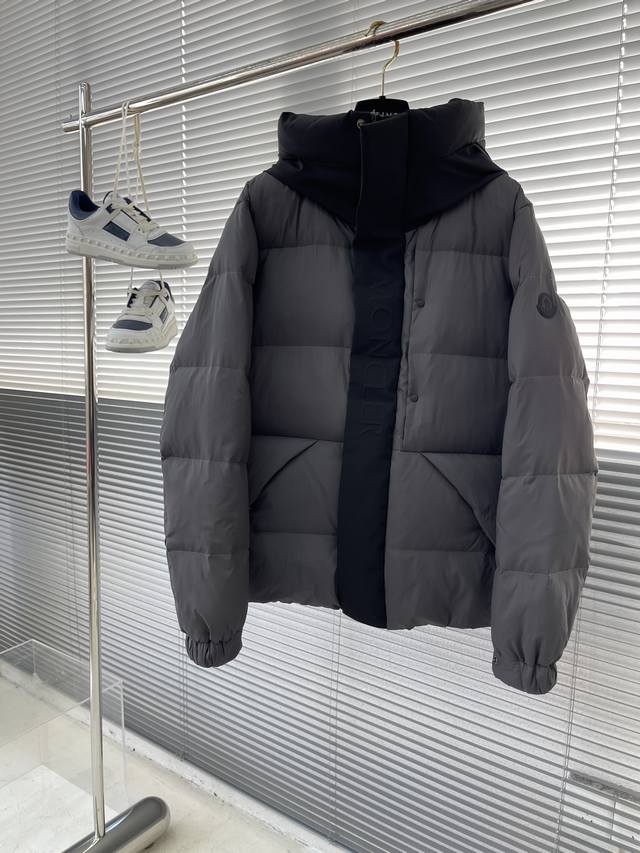 年终福利价 只有 灰色1码 20件，可穿90斤-125斤 有Nfc扫描功能 高版本有芯片 下单请看好码数 Moner Madeira黑武士 短款男女同款 Mad