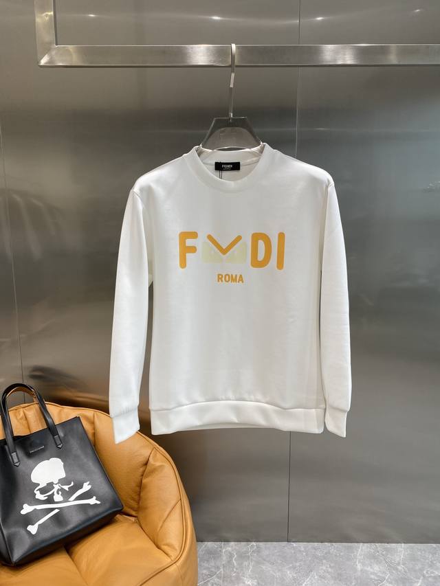 芬家 25秋冬新品空气层 圆领卫衣，正面品牌标识设计，创意重释品牌标志性设计，采用400克重莱赛尔空气层面料，其特性：柔透保暖舒适透气性佳、轻盈有垂感、四重纤维