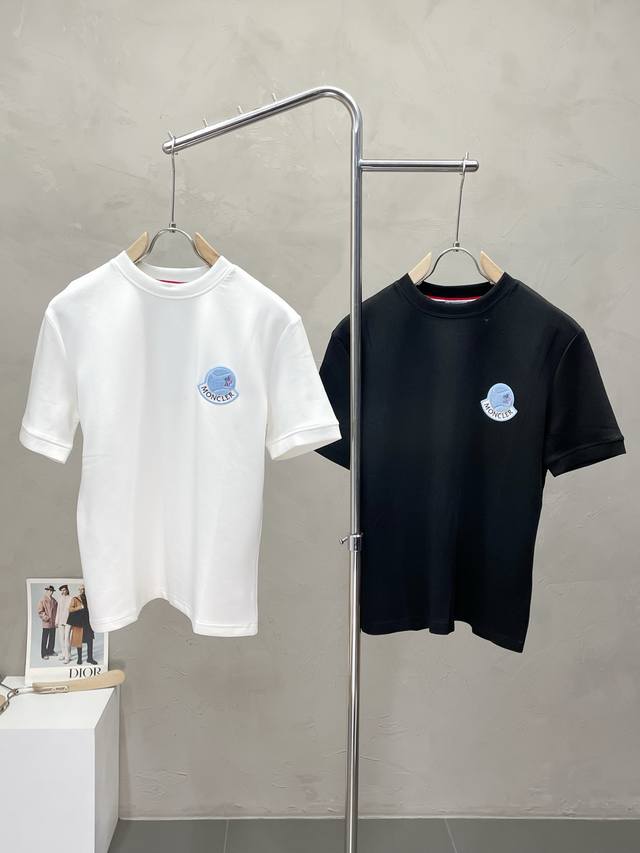Moncler蒙口独家专供新款原单男士休闲短袖 高端定制 高端版本 时尚百搭爆款进口面料 手感超柔软细腻 穿着亲肤舒适 高端精品 代工厂p精细做工 上身非常赞