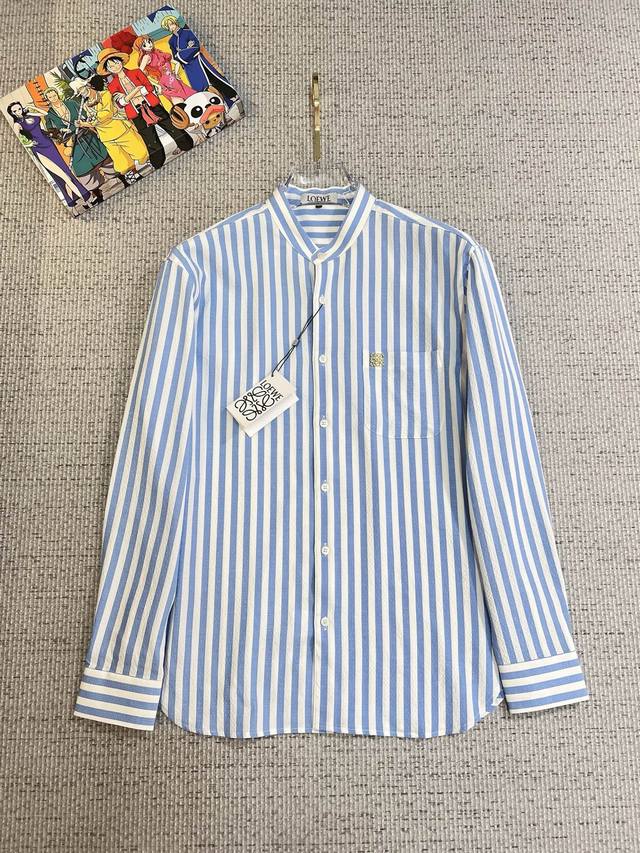 罗意威 男士衬衫，商务休闲修身款长袖衬衣！ 所有男士必不可缺的一款，宜商务 宜休闲！ 早秋限量新款，都市商务气质款！ 非常稀有的专柜代工直供柜台的订单，省个大几