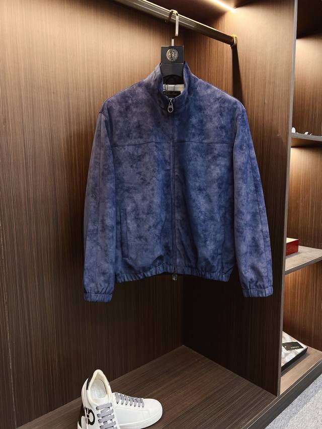 Lp 老钱风 经典男士商务休闲小站领夹克外套.颇具意大利典型风格的时装，贸易公司渠道臻品 在面料选取和工艺方面都相当考究，极符合Lp家族美学基调，低调且奢华，优