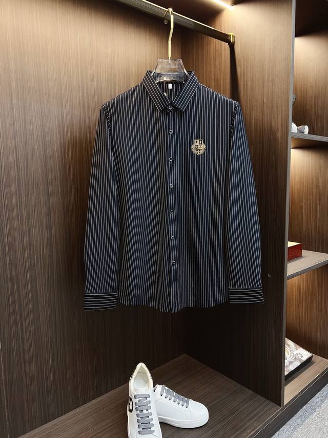 Lp 原单狠货 爆款来袭 2025Ss官网新款长袖 衬衫 衬衣，精美刺绣Logo 高端版本，专柜定制面料 透气舒适度高，精工制作，细节处理完美无可挑剔，品牌元素