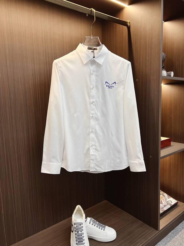芬迪 原单狠货 爆款来袭 2025Ss官网新款长袖 衬衫 衬衣，精美刺绣Logo 高端版本，专柜定制面料 透气舒适度高，精工制作，细节处理完美无可挑剔，品牌元素
