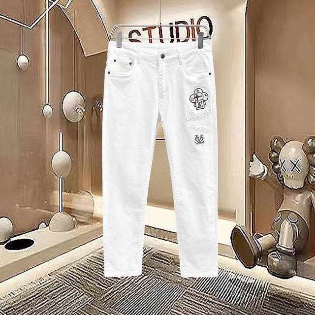 秋冬新款. Lv 2025官网高端新品原单少数帅爆休闲裤，百分百原单 百搭神器！今年最新流行的风设计款式，剪裁设计挺拔有型！低调不失奢华 超有Feel上身精致跃