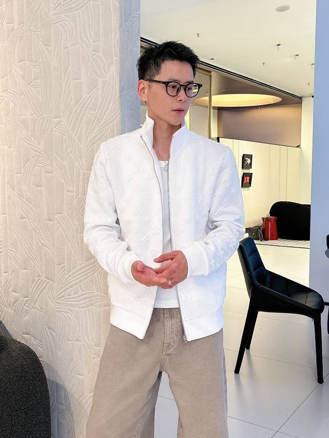 Louis Vuitton- Lv驴家# 2025秋冬新款 八明治空气层高端系列外套 高端精品系列，男女同款，贸易公司渠道订单，官网专柜在售系列，业内独家首发经