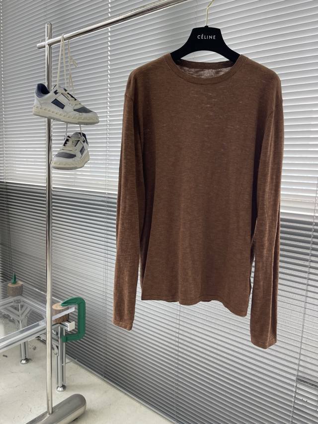 Loro piana 2025秋冬系列针织毛衣 尺码：M-3Xl 长袖圆领微阔 天然混纺面料:25%亚麻、75%棉，轻盈透气，自带自然褶皱 面料说明: 25%亚