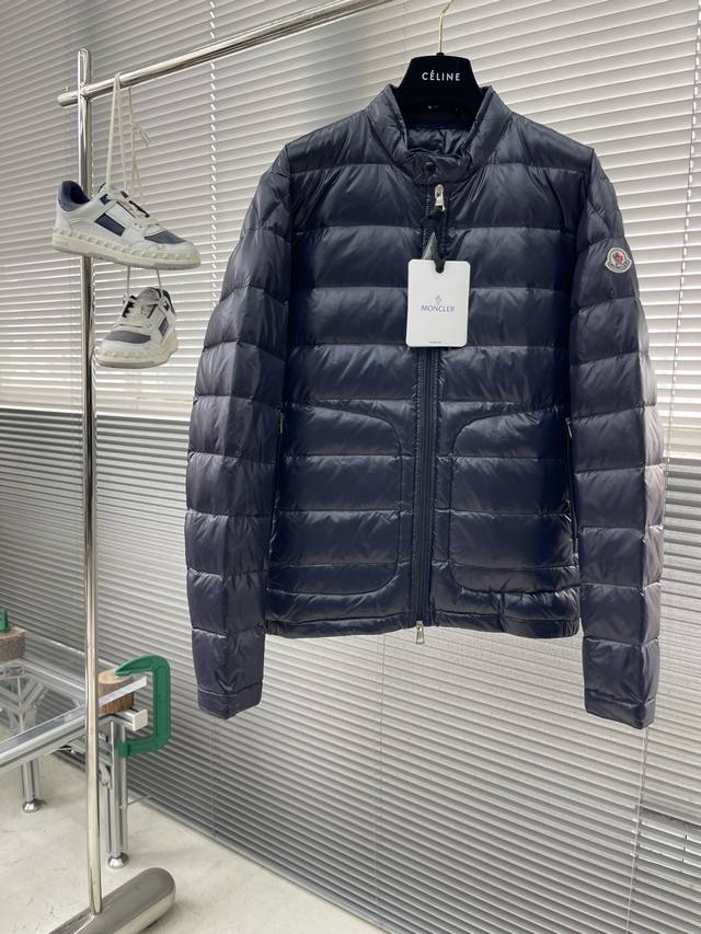 Mon Acorus男士可折叠短款羽绒夹克外套。贸易公司渠道货.高端品鉴臻品.顶级罗马尼亚产. Mon*Ler Acorus男士时尚休闲立领轻薄羽绒服夹克外套.