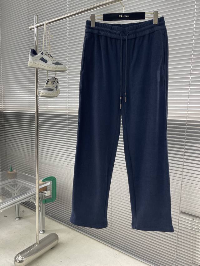 Z Zegn 2025秋冬系列休闲长裤 尺码：M-3Xl 宽松直筒 成份：100% 棉平纹面抓毛毛巾料 毛巾布面料通常由棉、涤沦混纺而成。这款毛巾料不仅拥有毛圈