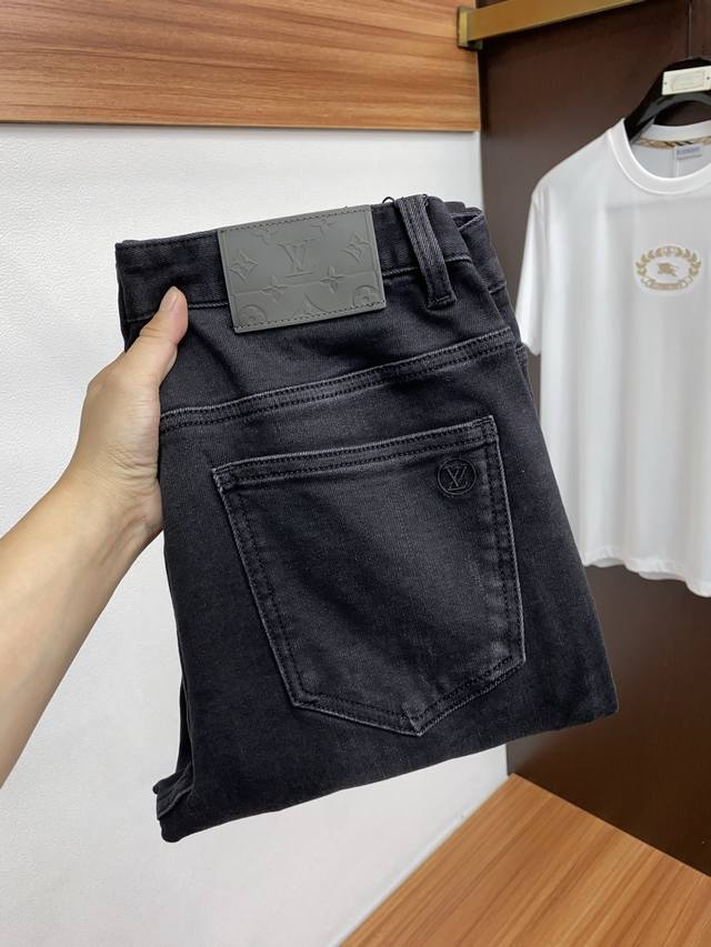 LV路易威登 25新款 市场独家订制进口加厚拉绒丹宁牛仔面料 稀缺面料 超级舒服 工艺复杂四季款牛仔裤 针织牛从做旧 独家订制日本订制原单 高级品质 只有规模宏