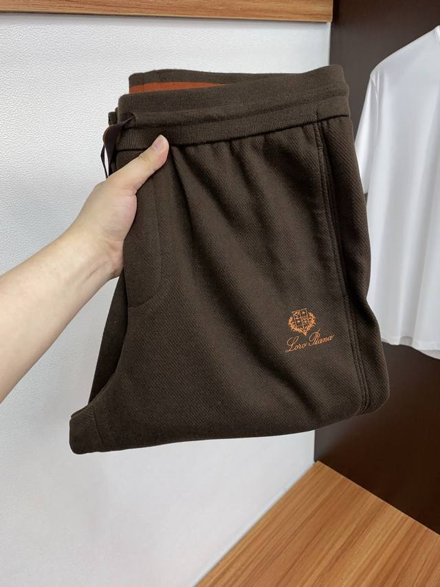 Lp诺优翩雅 秋冬新款男士直筒运动休闲裤，羊绒羊毛混纺面料、三标齐、松紧腰抽绳、两侧拉链口袋设计，合体的裁剪、车线工整、细节无可挑剔 人手必备单品 绝对市场最高