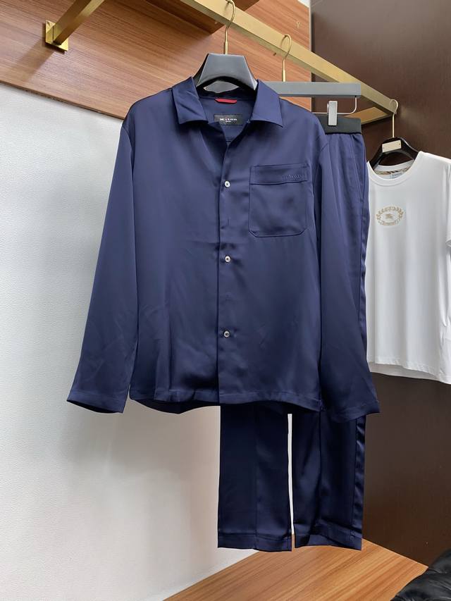 套装 衣服 裤子270 Kiton 官网同款，提前发售 2025Ss秋季新款男士夹克外套长裤套装 ，原单高端版本 专柜定制面料 透气舒适度高，细节无可挑剔，品牌