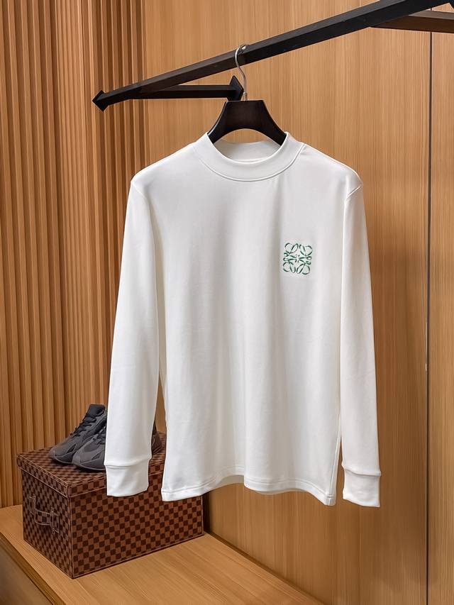 罗意威 25Ss秋季 新品 新款贸易订单圆领长袖打底衫长袖T恤网红款！上身舒适透气，不僵硬，整体有着丰富的立体感，品质出口订单，满足通勤人们对于着装的简约需求，