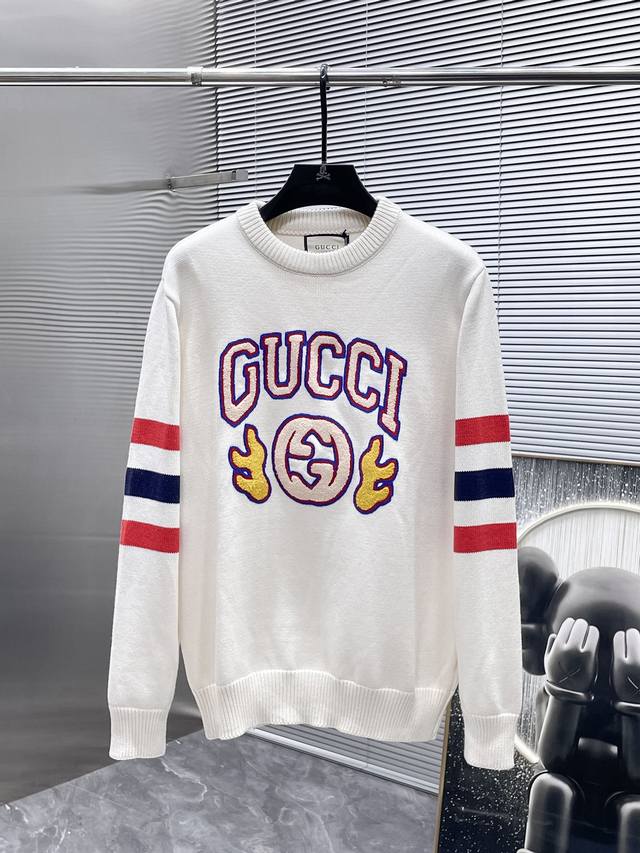 古奇 Gucci 2025Ss新款 羊毛混纺 长袖 圆领 毛衣 羊毛衫 ，高端版本！专柜定制面料 透气舒适度高，细节无可挑剔，品牌元素设计理念，体现高品质。手感