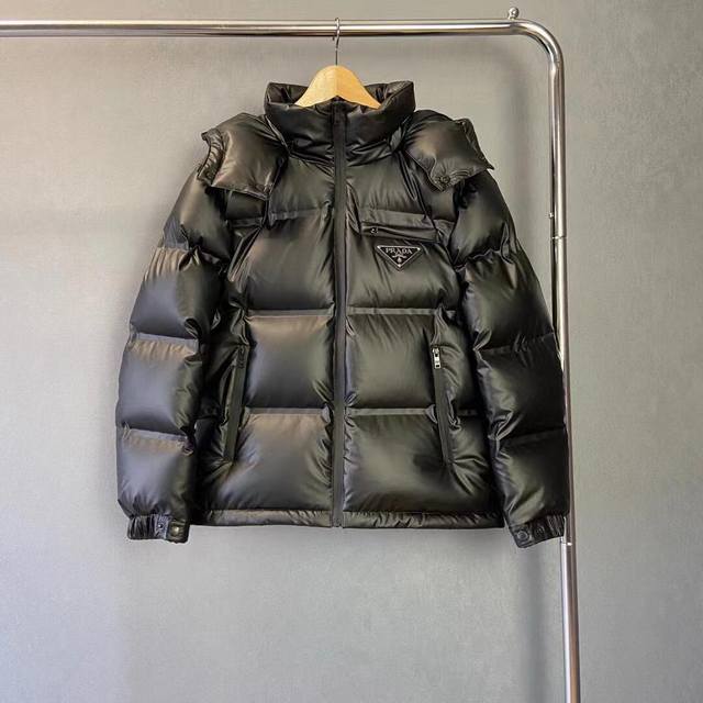 2025年防水立领的鹅绒羽绒服时尚潮流靓仔靓女舒适透气痞帅