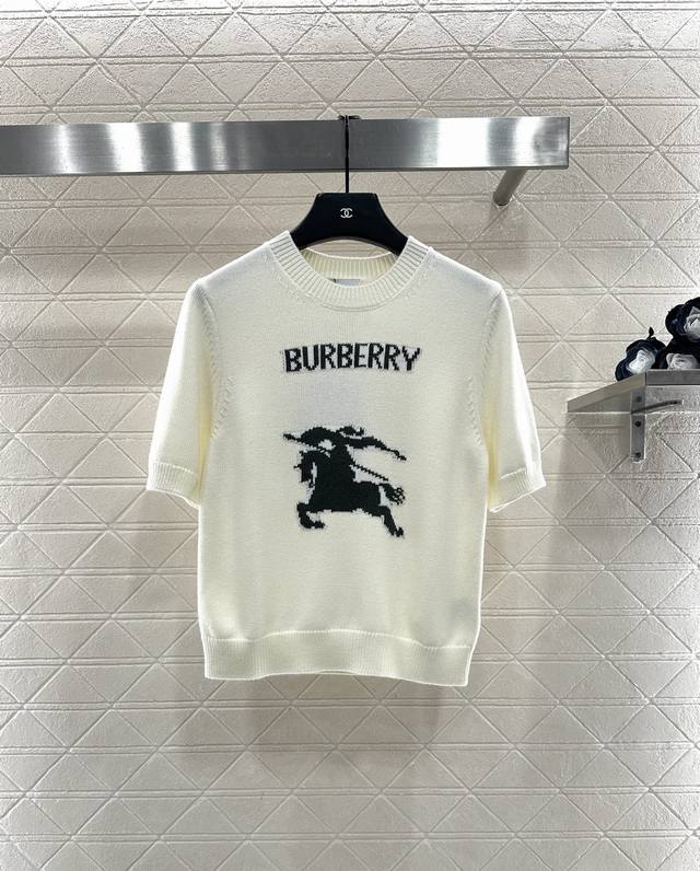 Bbr*2025新品上架 套头战马针织短袖 定制Yb羊毛纱线织造，质感高级，舒适柔软，圆领针织短袖剪裁，平针细腻肌理，大身通体螺纹包边，轻松突出满分细节质感，以