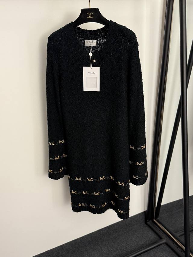 款号20256658 Chane*新款 小香风金线刺绣针织长袖连衣裙，黑色， 均码：肩宽40，胸围88，袖长61，长88；重量：0.720Kg