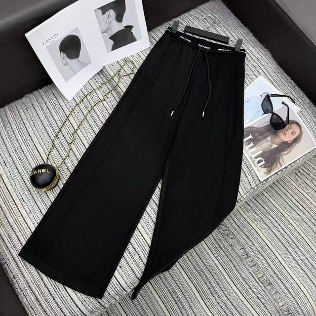 强烈推荐 25年早秋冬系列 Miu*新款字母松紧腰休闲阔腿裤 三色Sml .