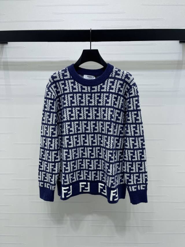 上新原单高端品质 Fend* 2025秋冬最新系列！字母提花针织长袖！定制羊毛纱线织造 质感高级透气 套头长袖毛衣剪裁 通体利用细密钩针肌理 勾勒字母提花图案