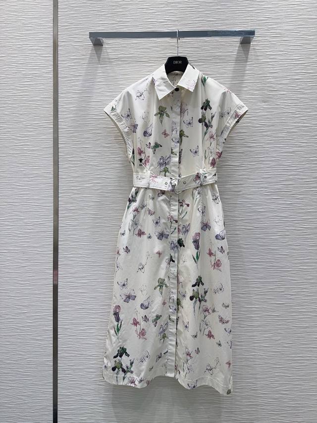 Christian Dio* 2026年早春新品 飘逸灵动 简约中流露出高奢 整件衣服做工更是非常精细！ 版型简单一目了然，美伦美幻 低调又要引人注目，必选这款