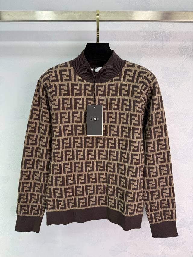 Fend*25早秋新款针织半高领长袖上衣 整件经典双F撞色Logo提花设计 修身显瘦版型 上身高级有气质 精致时髦百搭 1色3码Sml。T226B.