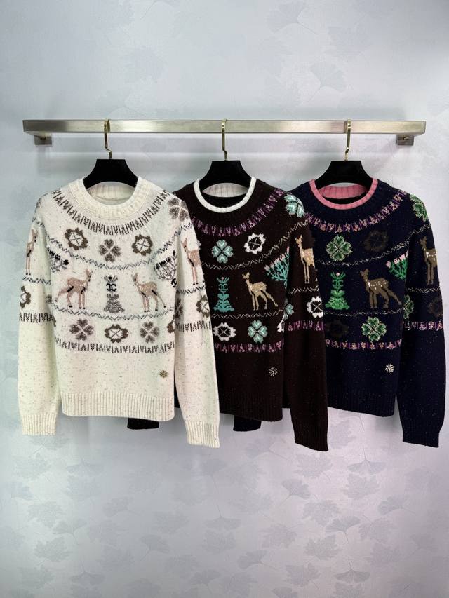 Ch*25N滑雪季小鹿毛衣 羊毛混纺面料 柔软舒适保暖 小鹿雪花图案配银色亮片 高级感十足～ 圆领套头设计 宽松版型 搭配裙裤都很好看！3色3码Sml T226