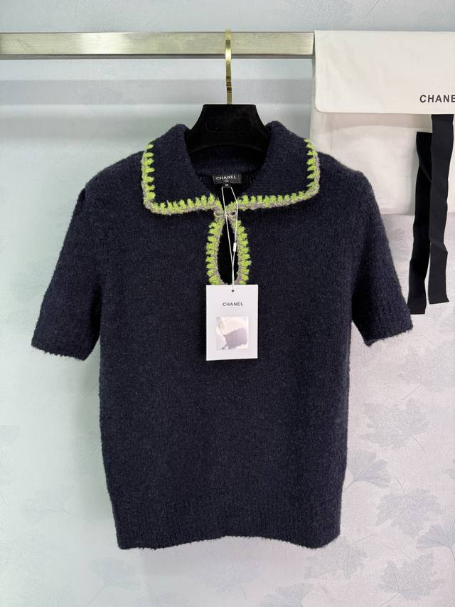 Ch*25N滑雪娃娃领刺绣蝴蝶结双C针织T恤上衣，对版品质，定制纱，系列款，布袋全套包装，两色Sml T226B