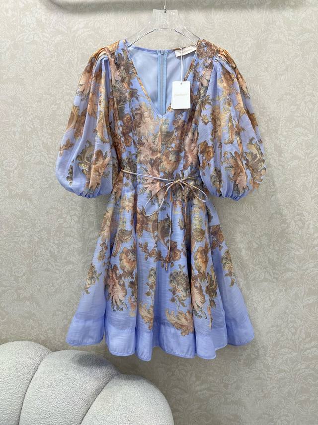 Zimmerman*兹 默曼 25新款连衣裙 V领蓬蓬泡泡袖公主袖设计 搭配定制腰带 腰部鱼骨撑 更加修身立体 剪裁好身材 通体紫色花卉满满的奢靡高级感 单色4