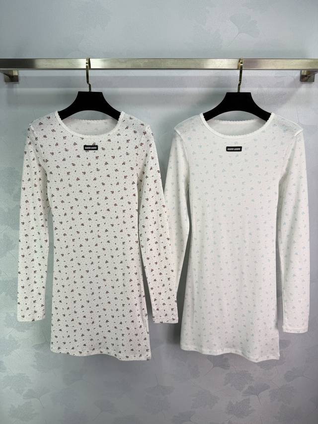 Miuni*2025早秋新款修身圆领碎花连衣裙 定制Yb斜纹全棉材质 清透舒适 弹力十足 圆领长袖连衣裙裁剪 领口袖口螺纹波浪花边包边 通体素色打底波点碎花满铺