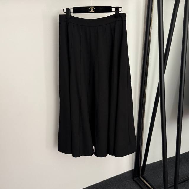 款号20257049 Dio*新款 高腰显瘦西装半裙，黑色，红色，S-Xxl， M码：腰围72，长86；重量：0.730Kg .