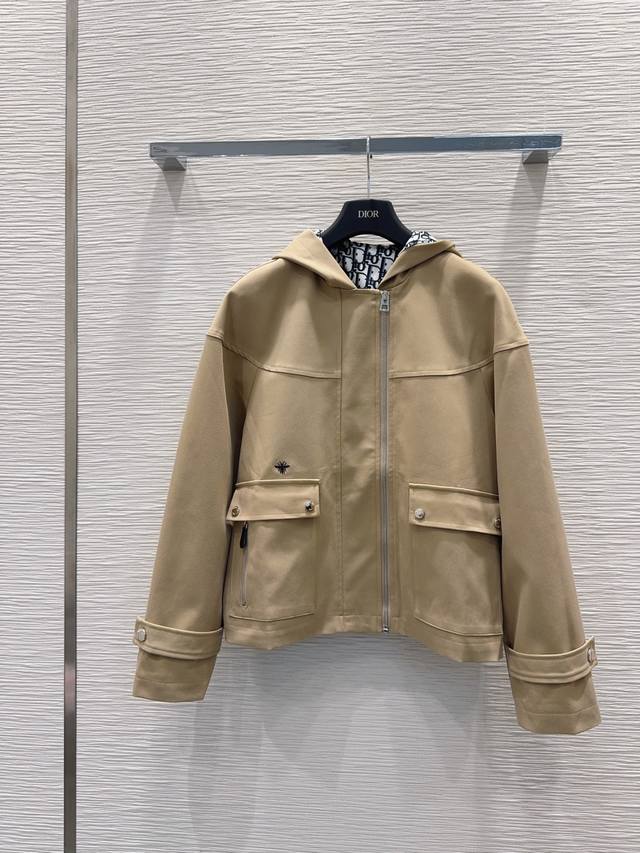 Christian Dio* 2025Fw新款套装 上身显瘦又提升时髦度，复古优雅气质单品。衣橱必备！做工品质看细节。现货Sml 大单子甩过来 S外套 胸围96