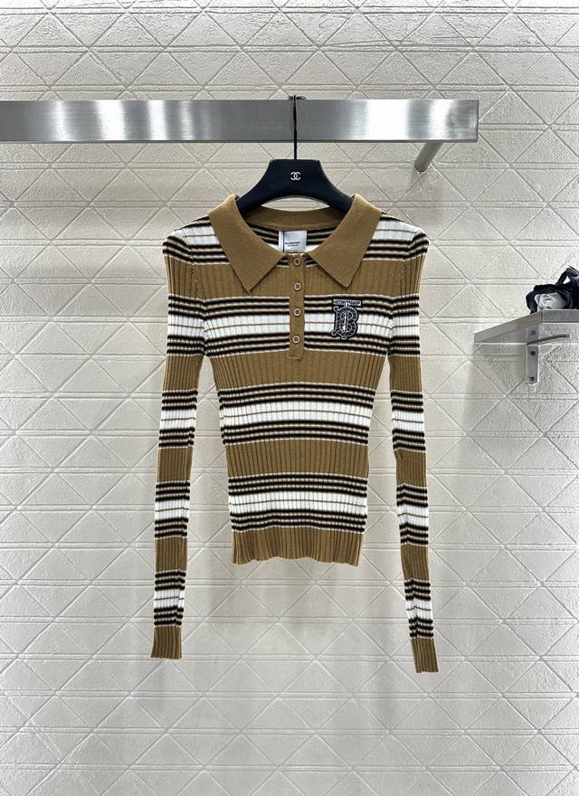 Bbr*2025新品上架 条纹针织长袖 定制Yb羊毛纱线织造，弹力舒适，质感十足，翻领polo针织上衣裁剪，上身呈现休闲慵懒的穿搭格调，通体疏密粗细交错的多色条