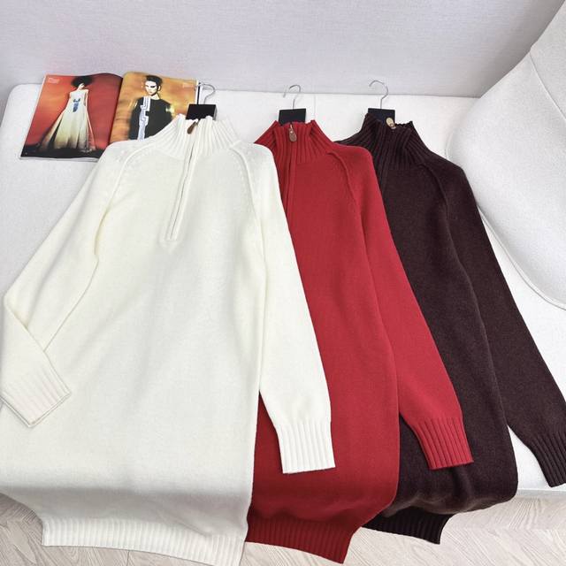 独家款～～ Lp30Ss 秋冬最新款立领半开襟长款羊毛连衣裙宽松的版型 连衣裙H版型 包容性超高 软糯贴身穿无压感 百分百羊毛纱线 质感很好 三色现货发售Sml