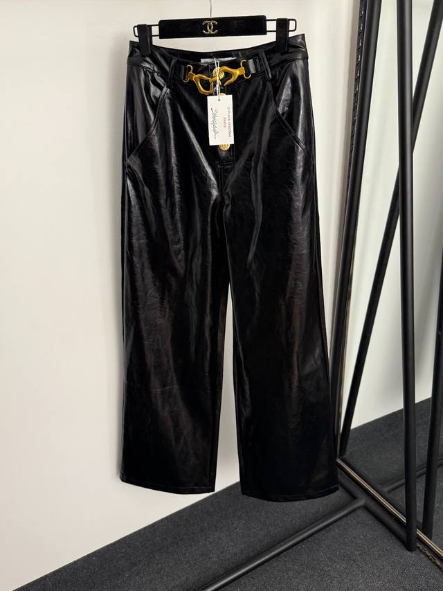 款号20257060 Schiaparelli*新款 金属手势腰扣高腰阔腿长裤 漆皮pu皮裤，黑色，Sml， M码：腰围72，长113；重量：0.790Kg .