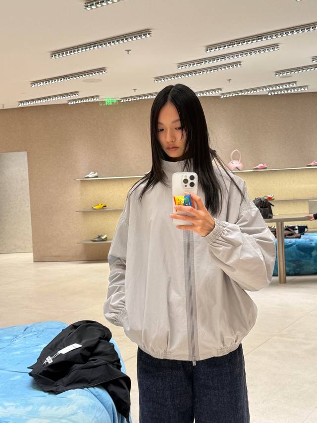 Acne Studi* 25Fw早秋新款 1996字母刺绣拉链立领夹克冲锋衣外套丨独家Yb开发！高版出品！上身的休闲潮人气质，适当的松弛感轻松营造氛围感穿搭～后