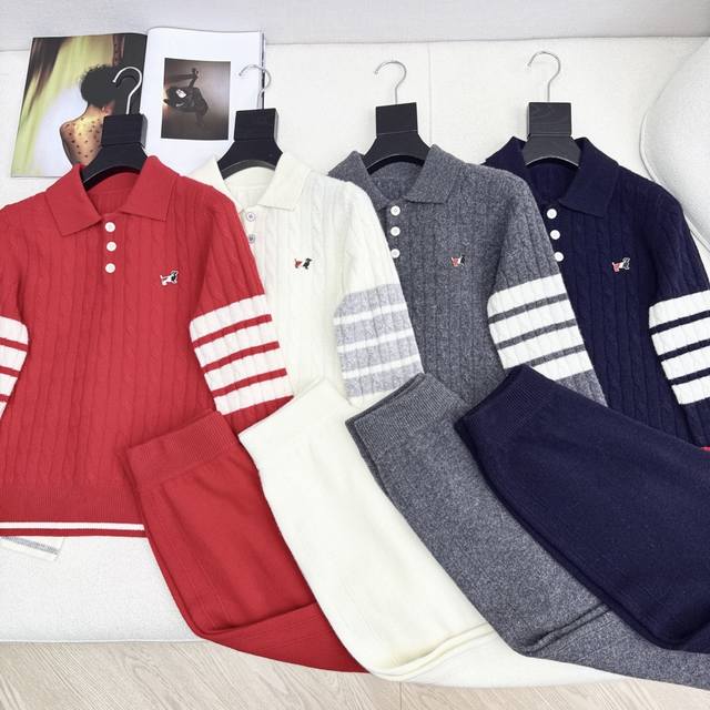 Tb 25Ss 秋冬最新款针织套装 极简风翻领毛衣+松紧腰直筒裤 精致美感 整体给人感觉特别的简约大气 一套搭配起来给你人一种温柔美丽动人的感觉 颜色跟版型都无