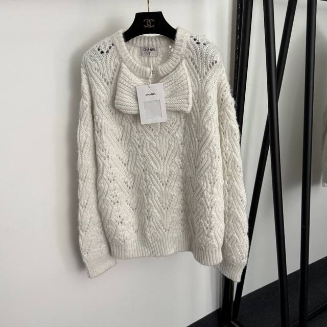 款号20256999 Chane*新款 大蝴蝶结装饰 镂空花纹长袖毛衣针织衫，白色，蓝色，绿色， 均码：肩宽59，胸围116，袖长57，长65；重量：0.635