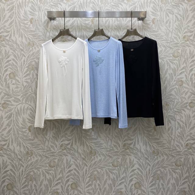 Va★ Fw 精致圆领金属扣点缀重工定位水溶绣花上衣，高级面料，颜色:图片3色，面料:精纺羊毛混纺棉面料 Smlxl .