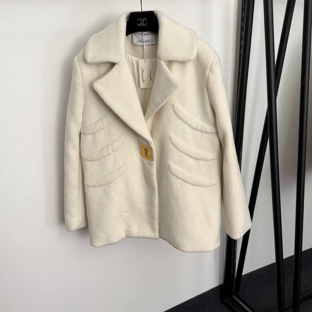 款号20256949 Schiaparelli*新款 金属钥匙孔扣 后背鱼骨刺绣提花长袖羊毛呢大衣外套，米白色，Sml， S码：肩宽44，胸围120，袖长61，