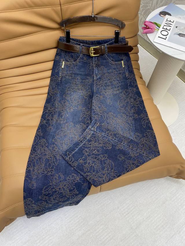 pd★ Fw 气质高腰金属扣点缀整件重工刺绣低调暗纹九分裤 ， 配送腰带 高级面料，颜色:图片色，面料:刺绣牛仔棉面料 Smlxl