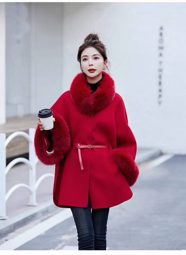 爆款双面羊毛大衣，一眼心动，美貌与保暖性并存，年底走亲访友，让你美的不行。上身挺阔 ，惊艳时光的好看！高级大气~Sml