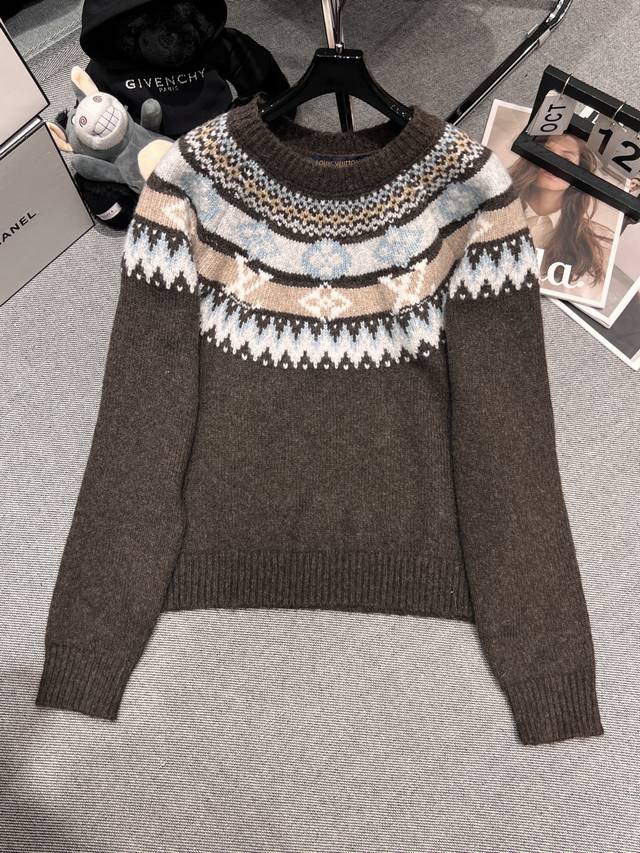 Lv 2025秋冬新款羊毛上衣，官网在售，钟楚曦同款，面料柔软，时尚感很强的一件单品Sml