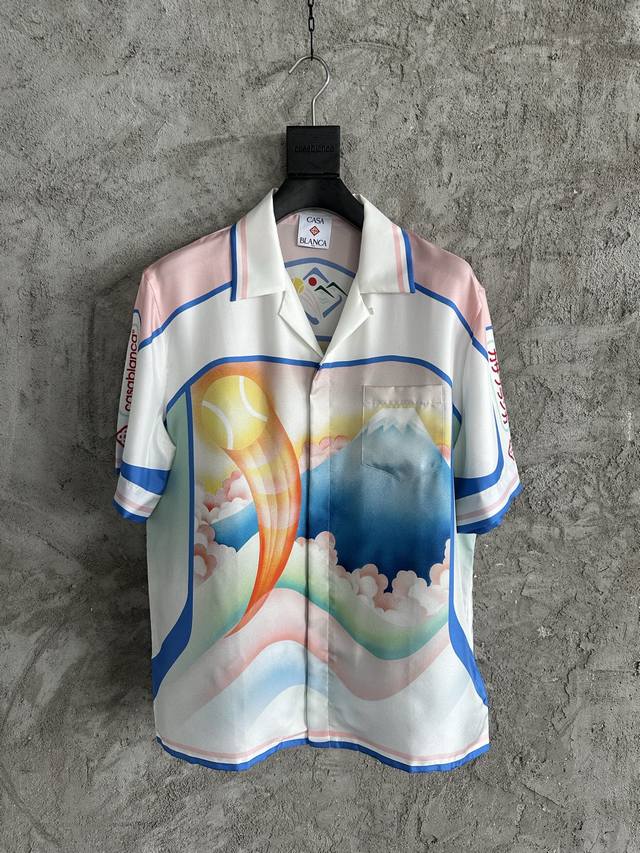 Casablanca 2025Ss 火山图案真丝短袖衬衫 订制真丝面料 进口机高清数码直喷印花 激光定位剪裁 定做纽扣 建议干洗或手洗 Size：S M L X