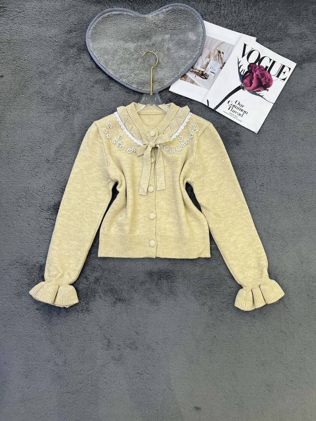 新款 娃娃领甜美钉珠毛衣 Smlp