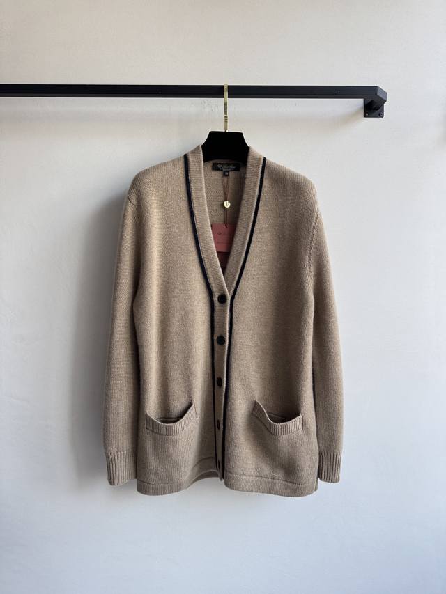 Loropian* 新款，Lp高智感 老钱风穿搭气质V领羊绒针织开衫，纱线软糯舒适质感无敌赞！V领落肩慵懒风简洁大气！白富美必备高级单品！经典版型上身高挑又显瘦